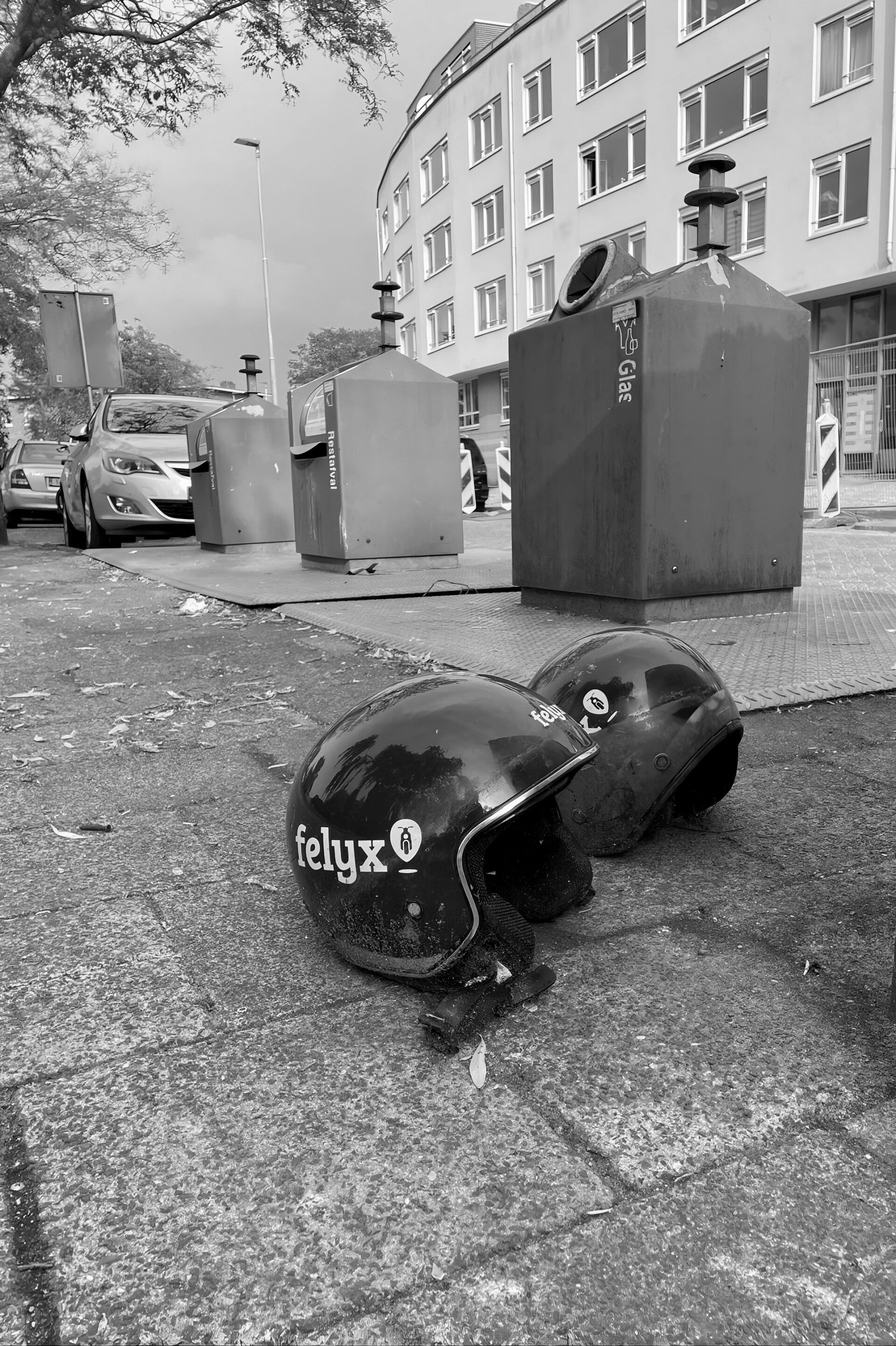 Helm stil 53 — Na de rit