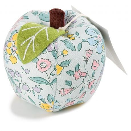 Pique-épingle pomme en tissu Liberty Fabrics Heirloom Spring
