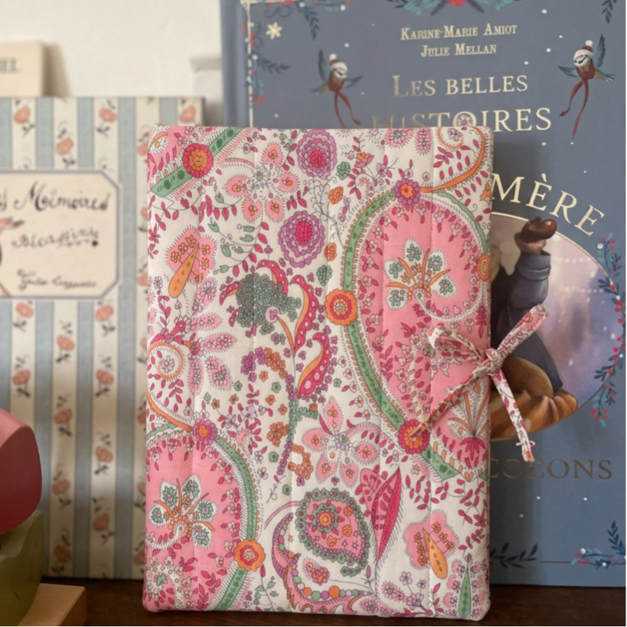 Protège carnet de santé Liberty Love