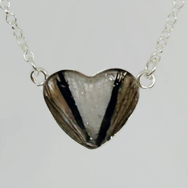 Herzchenkette befüllt mit Haaren