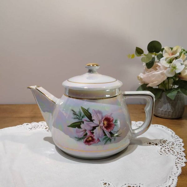 Théière ancienne porcelaine Longchamp