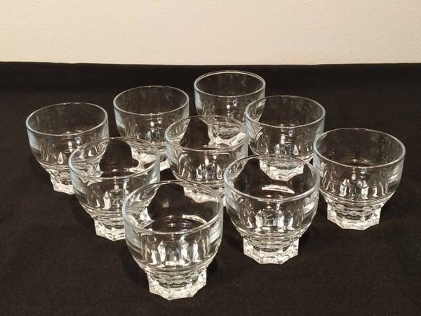 9 verres anciens