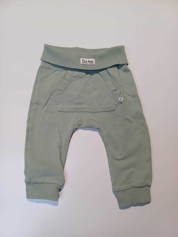 Broekje Feetje maat 62
