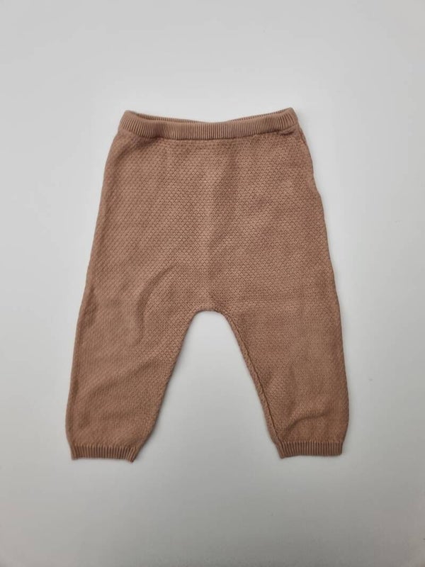 Broekje C&A Newborn maat 74