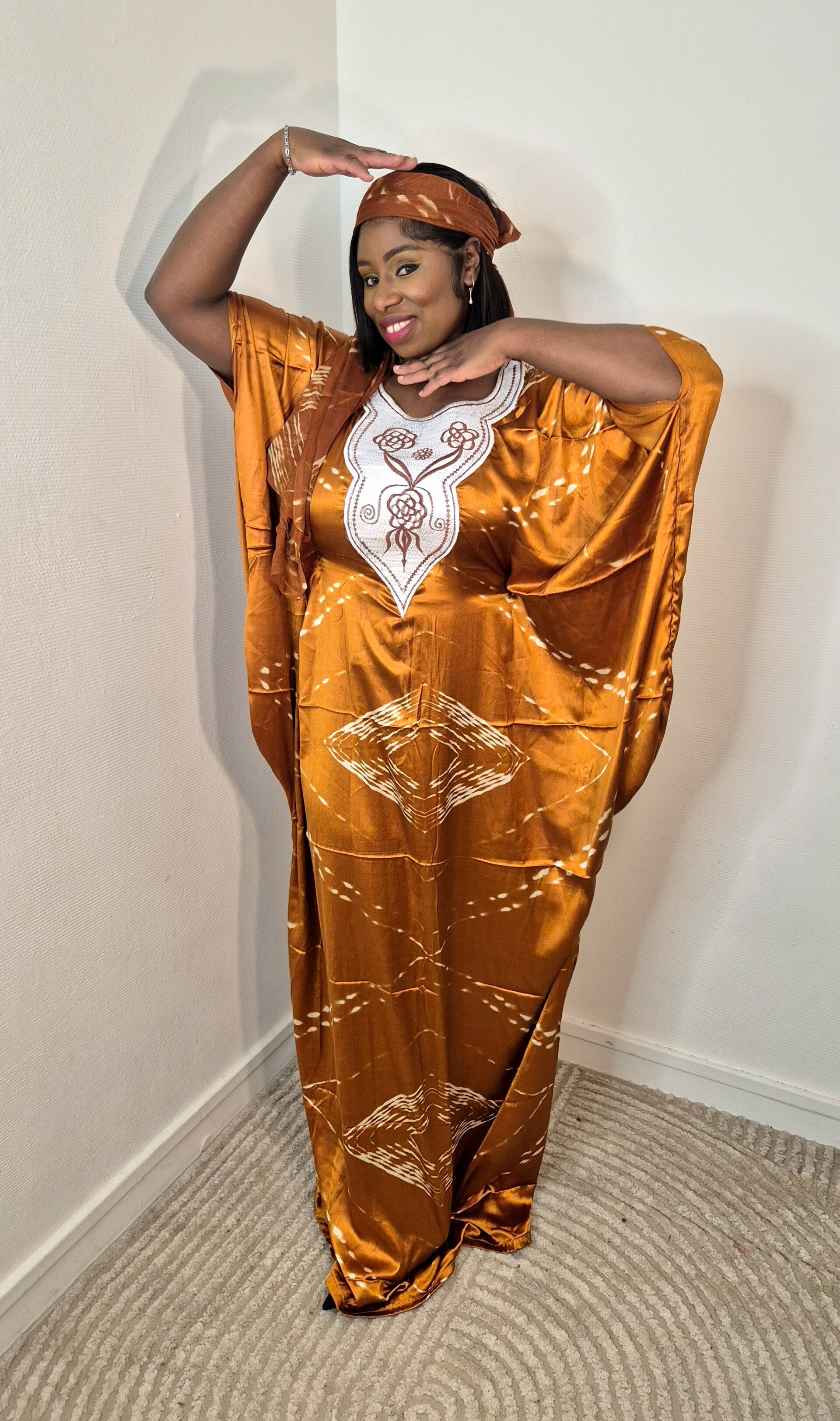 Robe boubou en soie imprimée + foulard