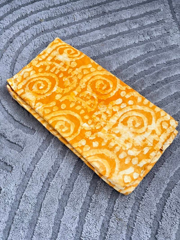Tissu Adire Crêpe – 4 Yards (Origine Nigeria)