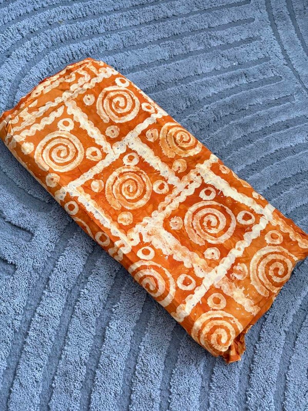 Tissu Adire Crêpe – 4 Yards (Origine Nigeria)