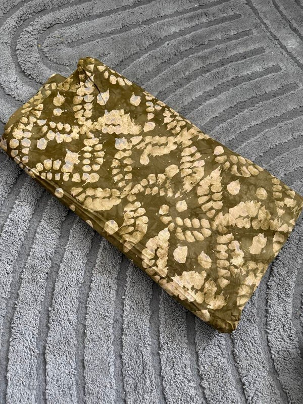 Tissu Adire Crêpe – 4 Yards (Origine Nigeria)