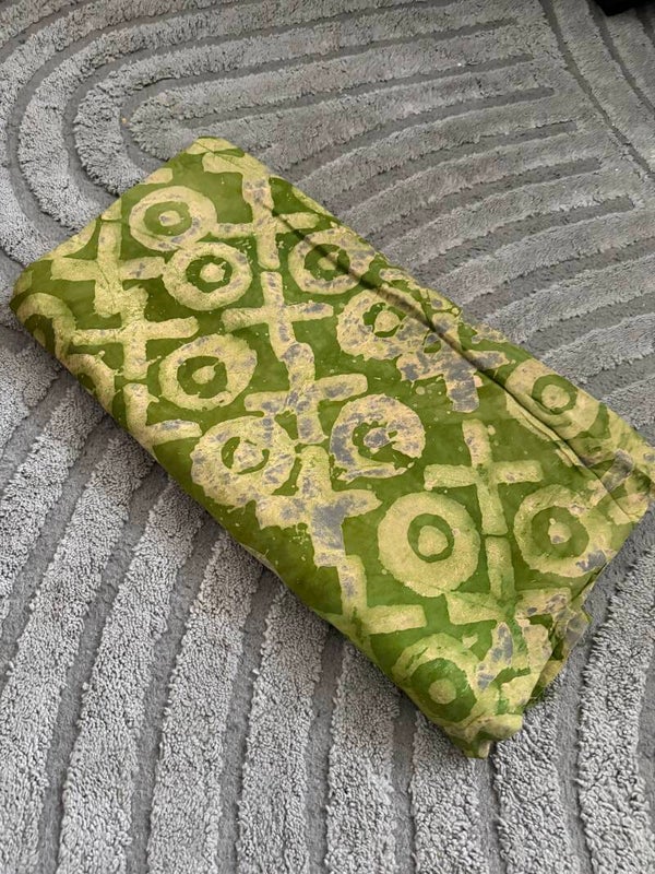 Tissu Adire Crêpe – 4 Yards (Origine Nigeria)