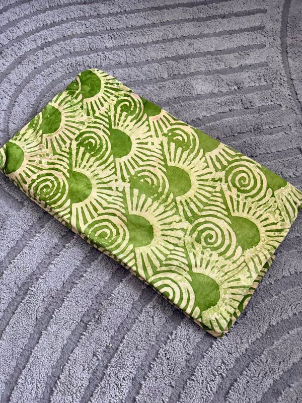 Tissu Adire Crêpe – 4 Yards (Origine Nigeria)