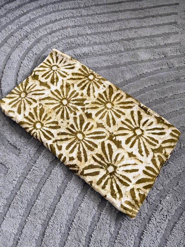 Tissu Adire Crêpe – 4 Yards (Origine Nigeria)