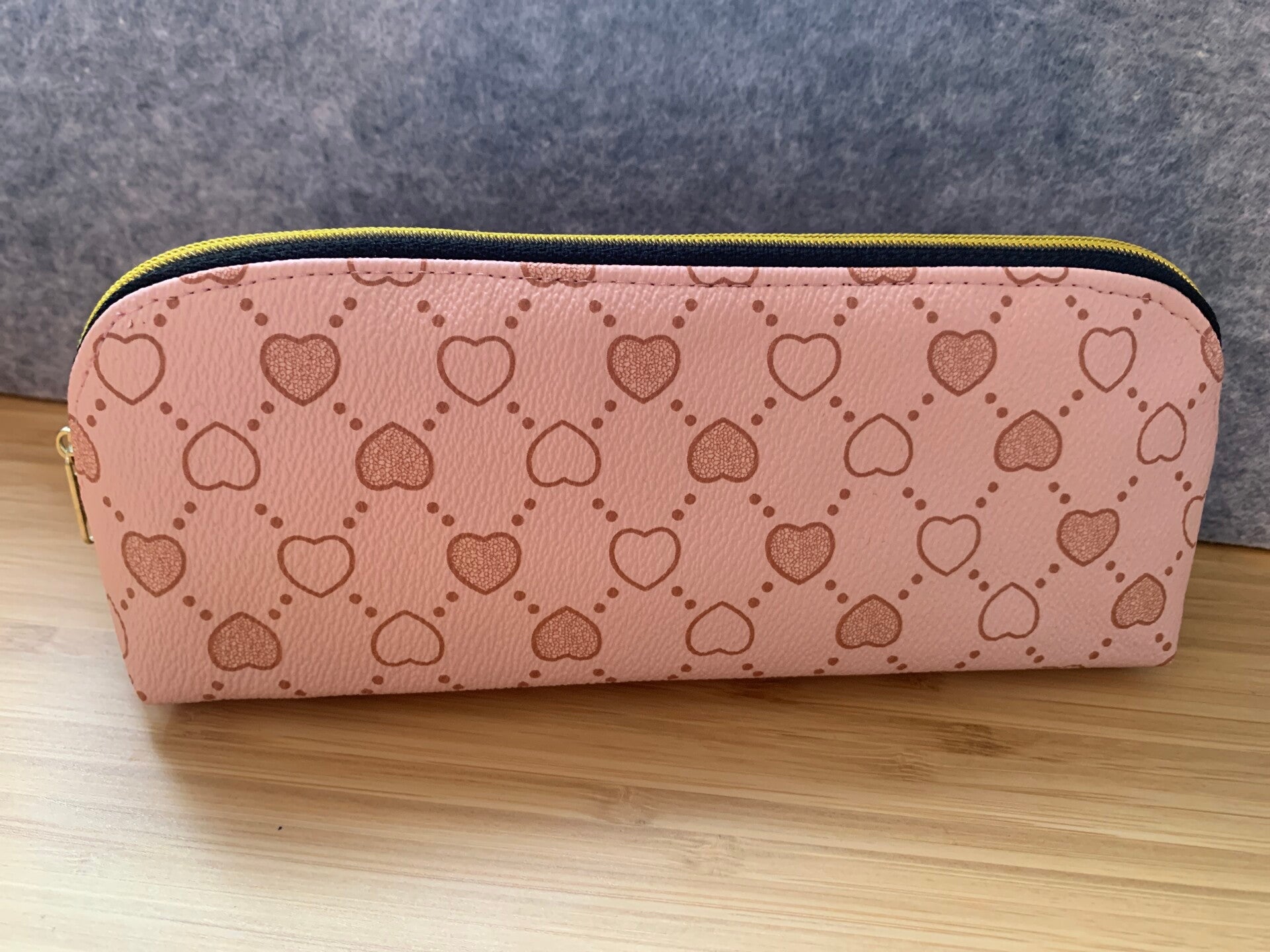 Kunstleder Herzen rosa - Tasche für Stifte, Krimskrams oder Make-up