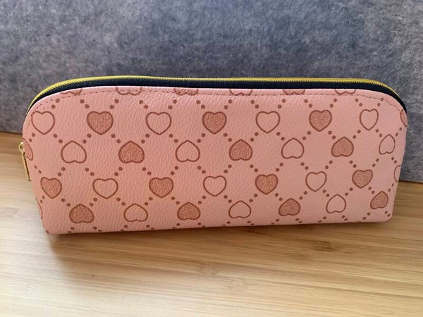 Kunstleder Herzen rosa - Tasche für Stifte, Krimskrams oder Make-up