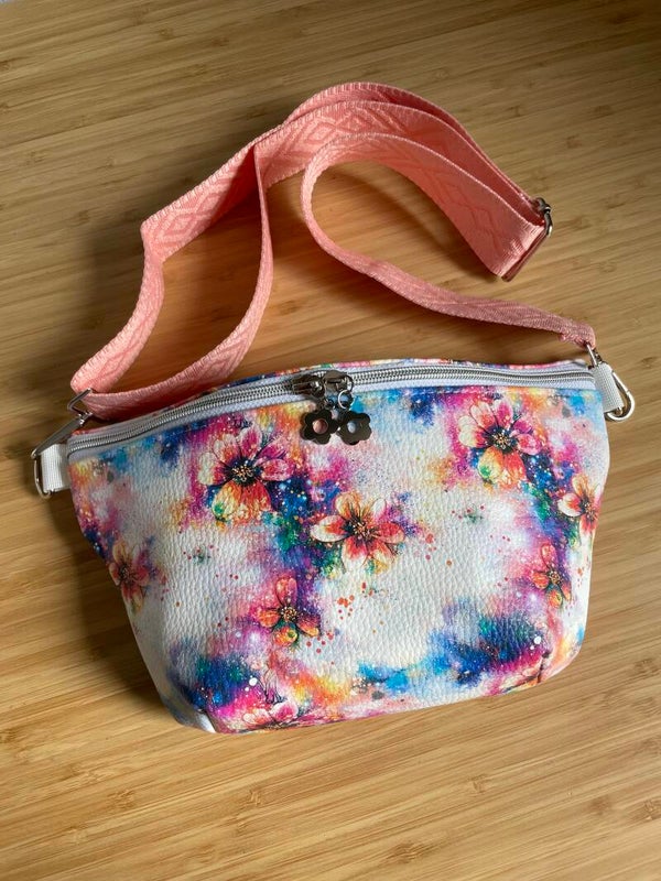 Cross Body Bag / Bauchtasche Blumen