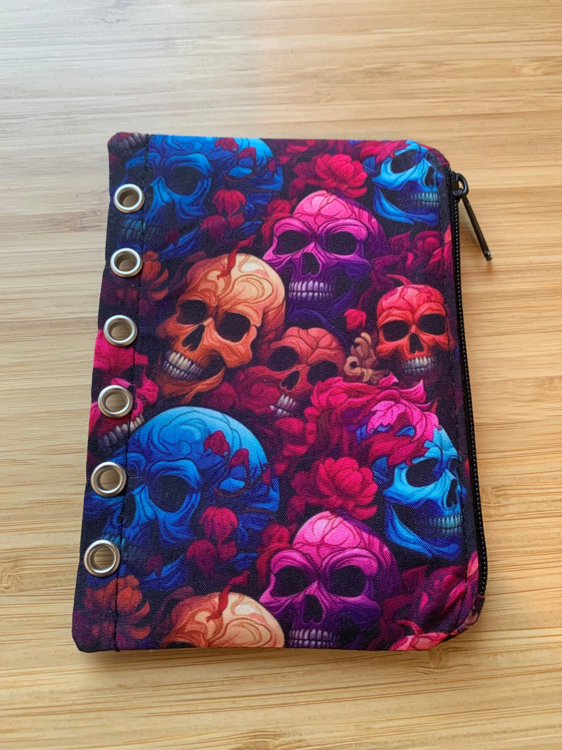 Bindertasche Flowers & Skull [A7]