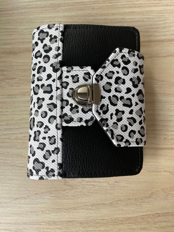 Binder Leo [A7]