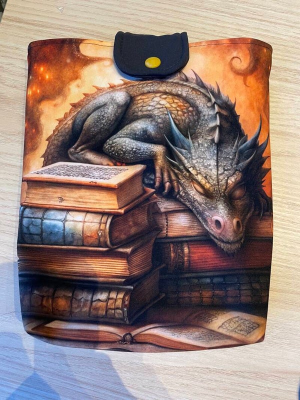 Buchtasche Drache, mit Druckverschluß
