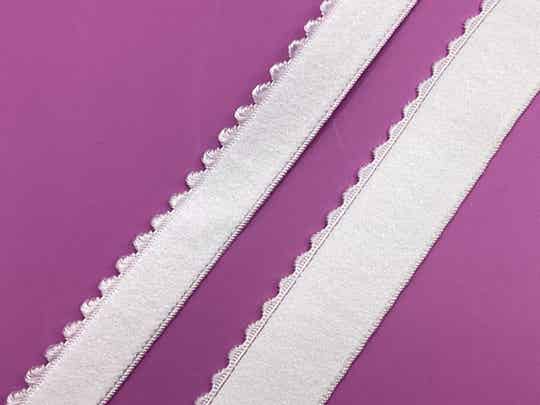 Scalloped Plush Elastic Ivory