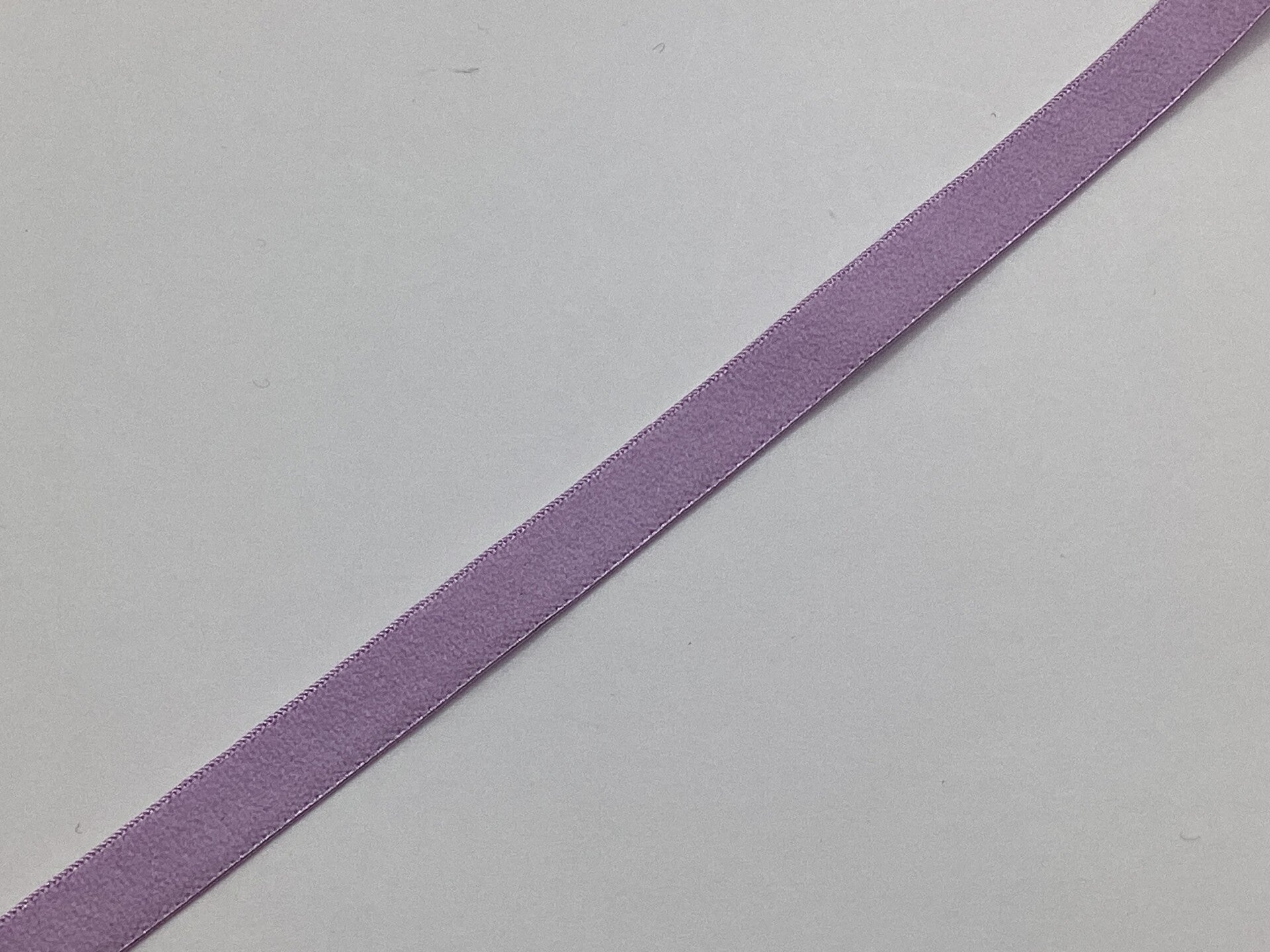 Lilac mini scallop edge