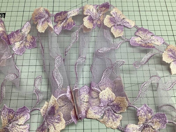 Beige and lilac pansies