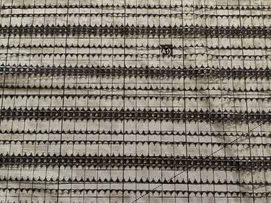 Patterned strech mesh 1