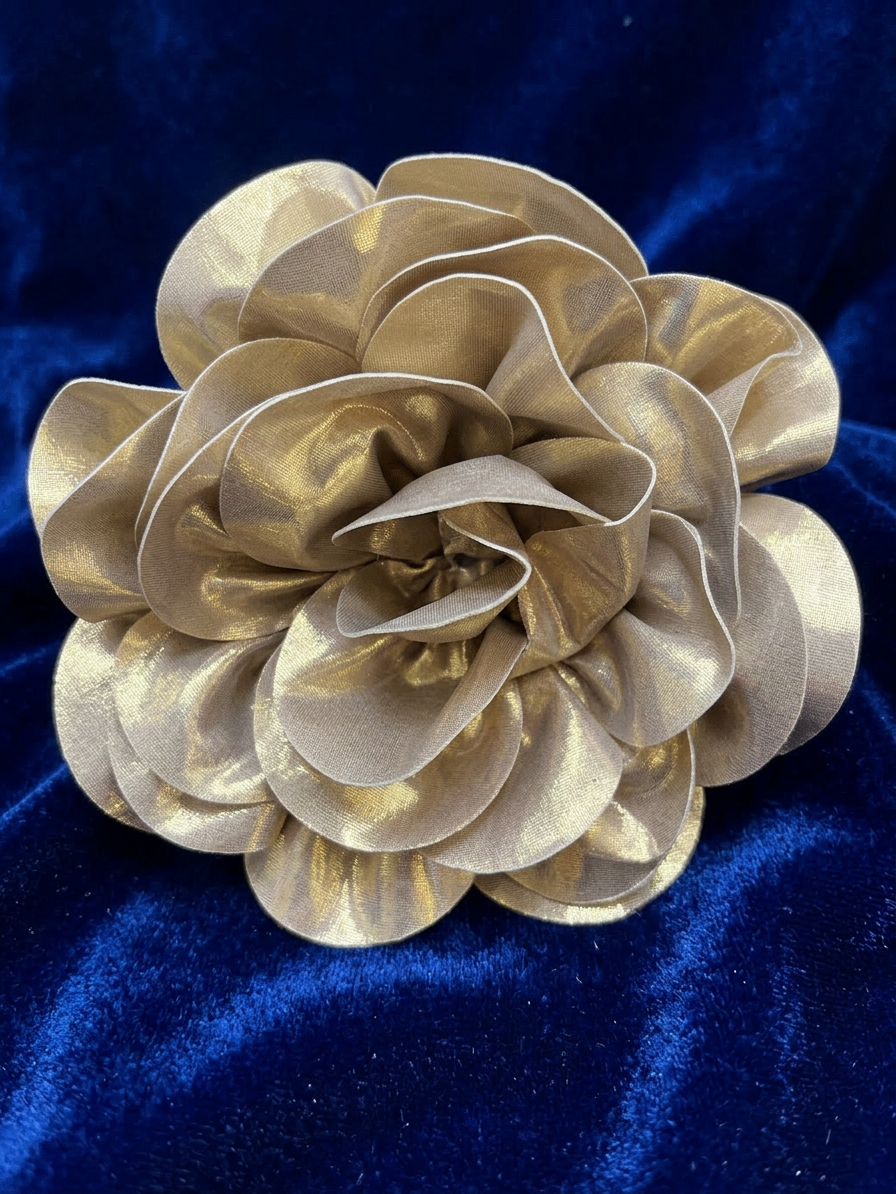 Champagne Gold Shimmer Flower Brooch – Elegant Soft Gold 3D Satin Floral Lapel Pin