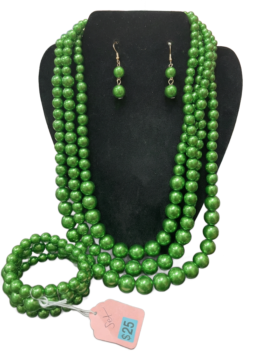 Green Necklace, Earrings and Bracelet Set