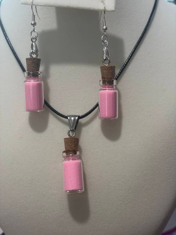 Necklace and earrings set pink