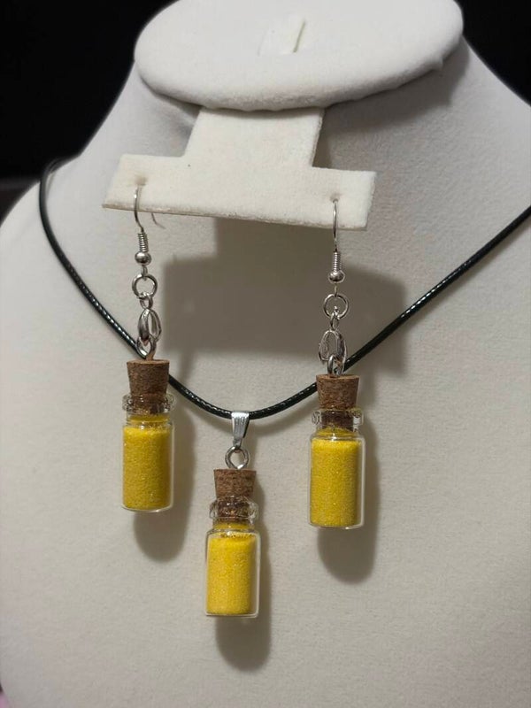Necklace and earrings set dark yellow