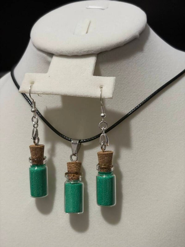 Necklace and earring set dark green