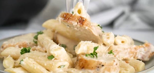 14. Chicken Alfredo Penne Entree