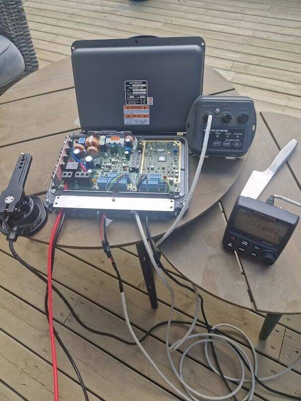 Furuno proff autopilot komplett og testet