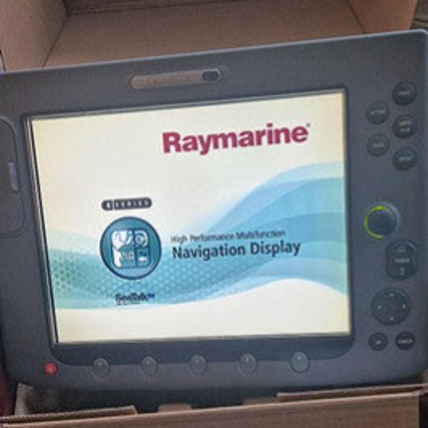 Raymarine E120 MFD