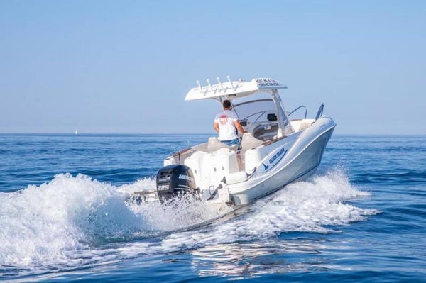 Quicksilver 720 Commander