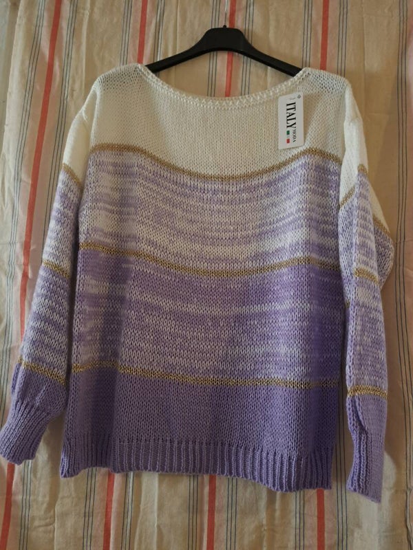 Pull couleur dégagé
