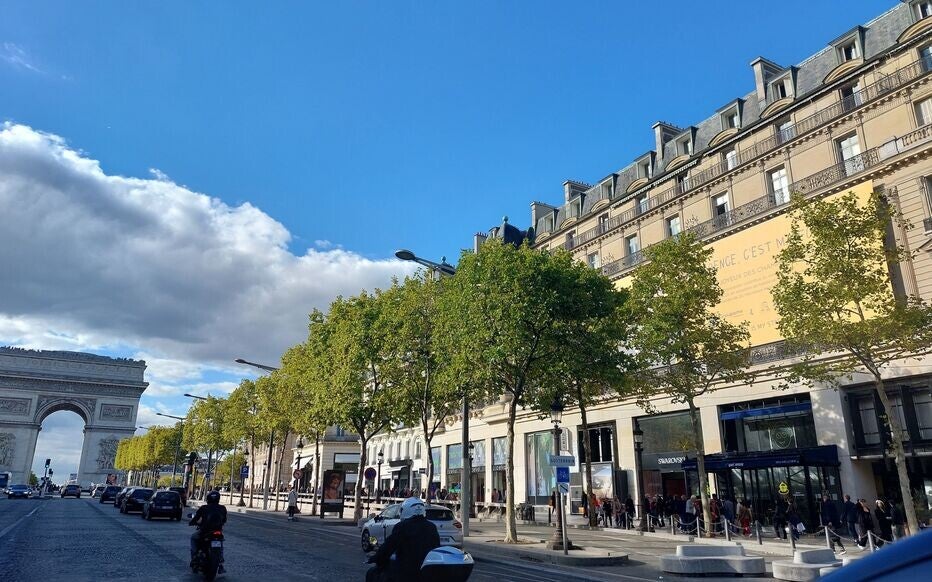 Avenue des Champs-Élysées à Paris