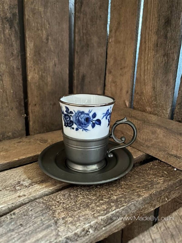 Kop & schotel van tin.