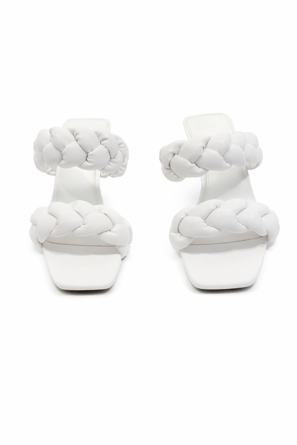 H&M witte sandalen met gevlochten banden – nieuw (maat 41) H&M white braided sandals – new (size 41)