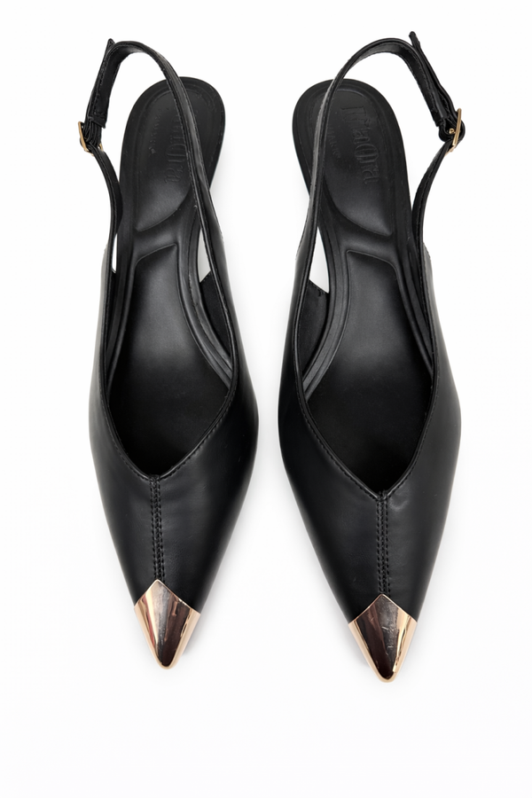 Primark zwarte slingback pumps met goud detail – maat 39 Primark black slingback pumps with gold detail – size 39