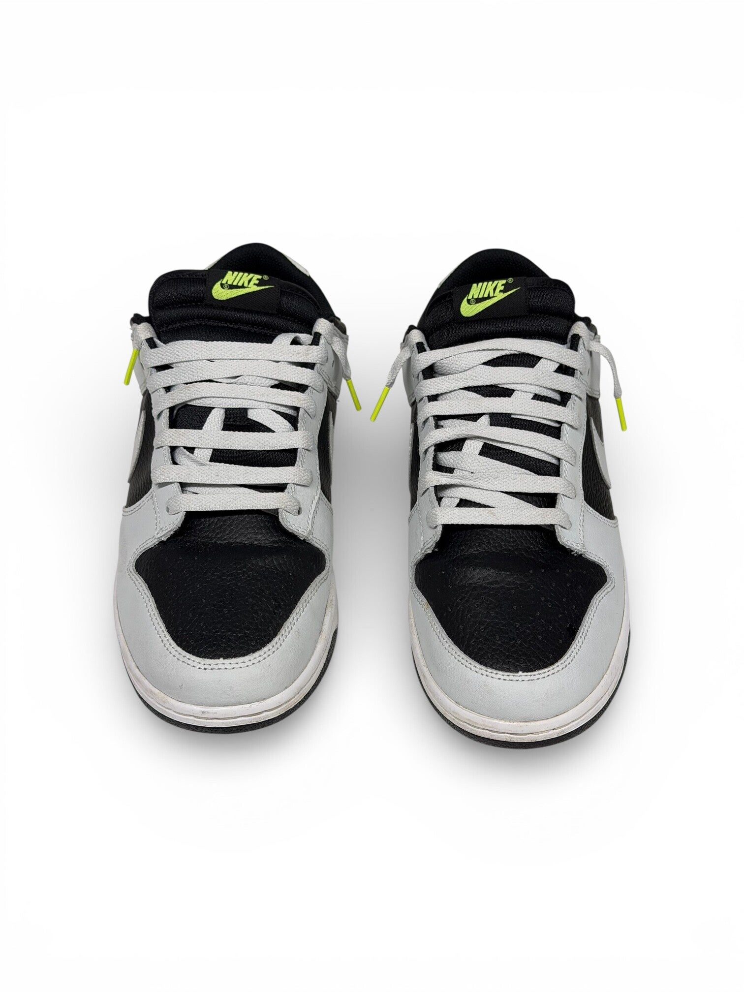 Nike heren sneakers zwart/wit maat 45 – zo goed als nieuw Nike men’s sneakers black/white size 45 – like new