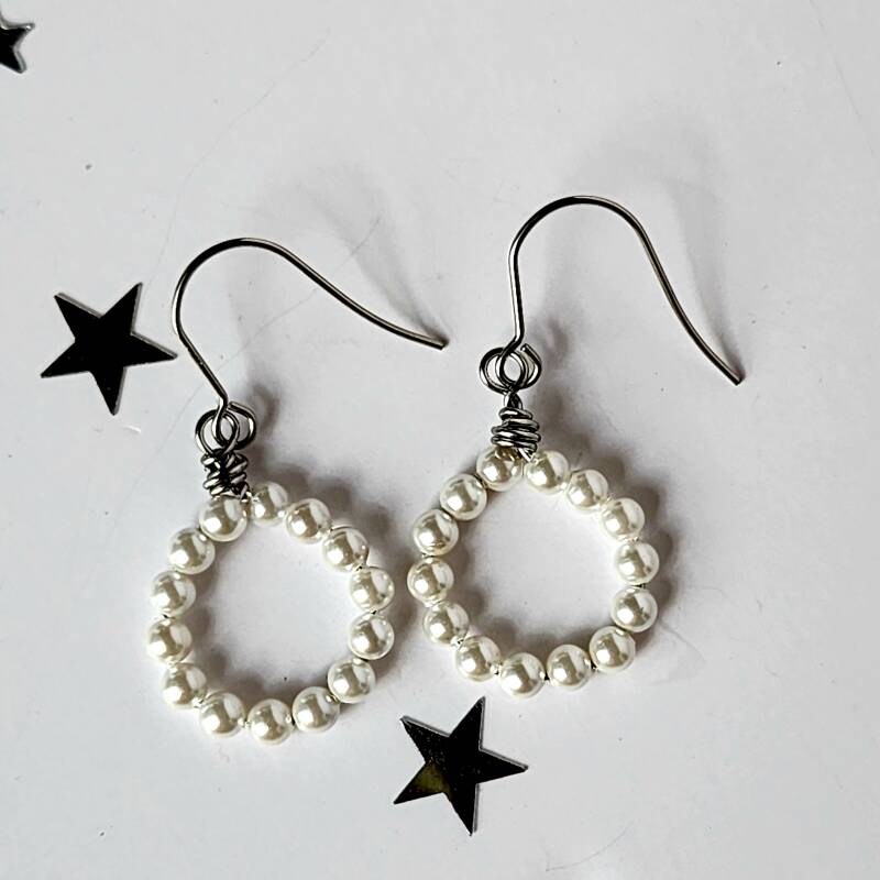 Mother of Pearl Pair of Loop Dangle Earrings, stainless steel