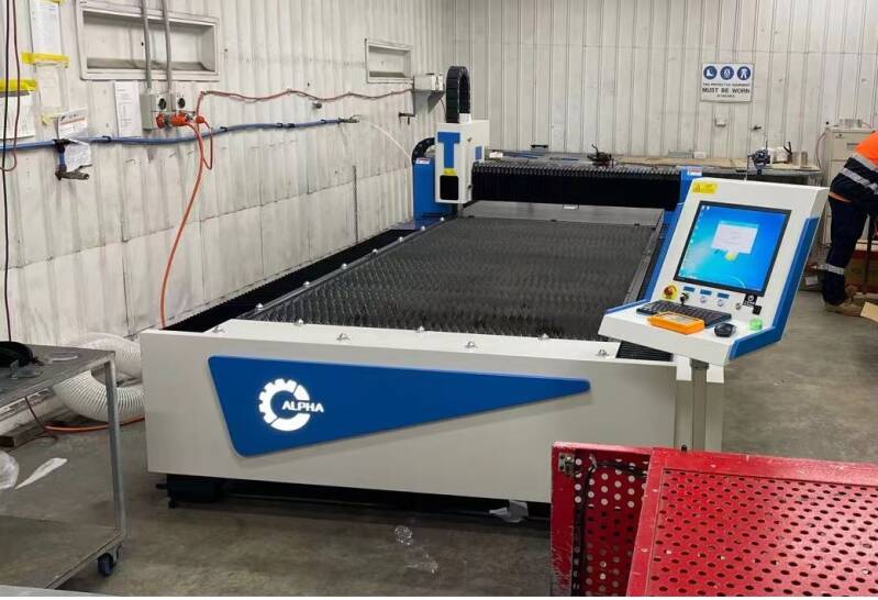 alpha-fiber-laser-cutting-machine-15-standard-sv5ev8.jpg