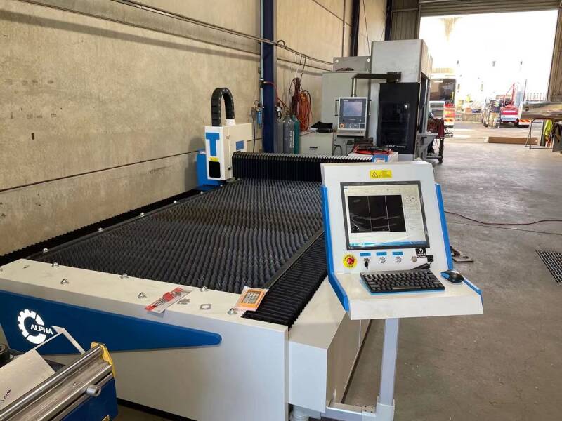 fiber-laser-cutting-machine-14-standard-anrr9w.jpg