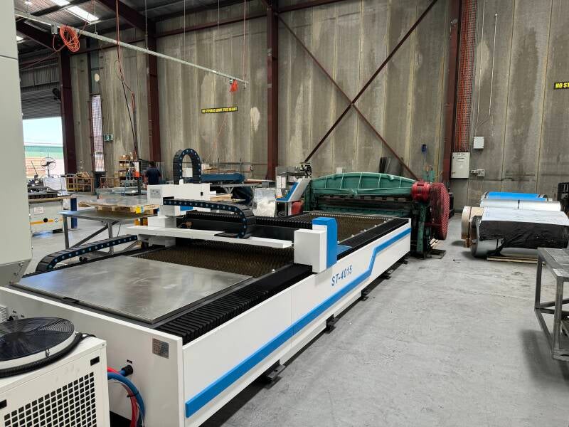 fiber-laser-cutting-machine-22-standard-lcfe6a.jpg