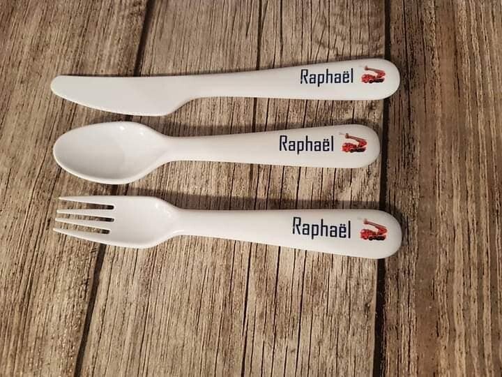 Lot de couverts personnalisés - Modèle camion de pompier