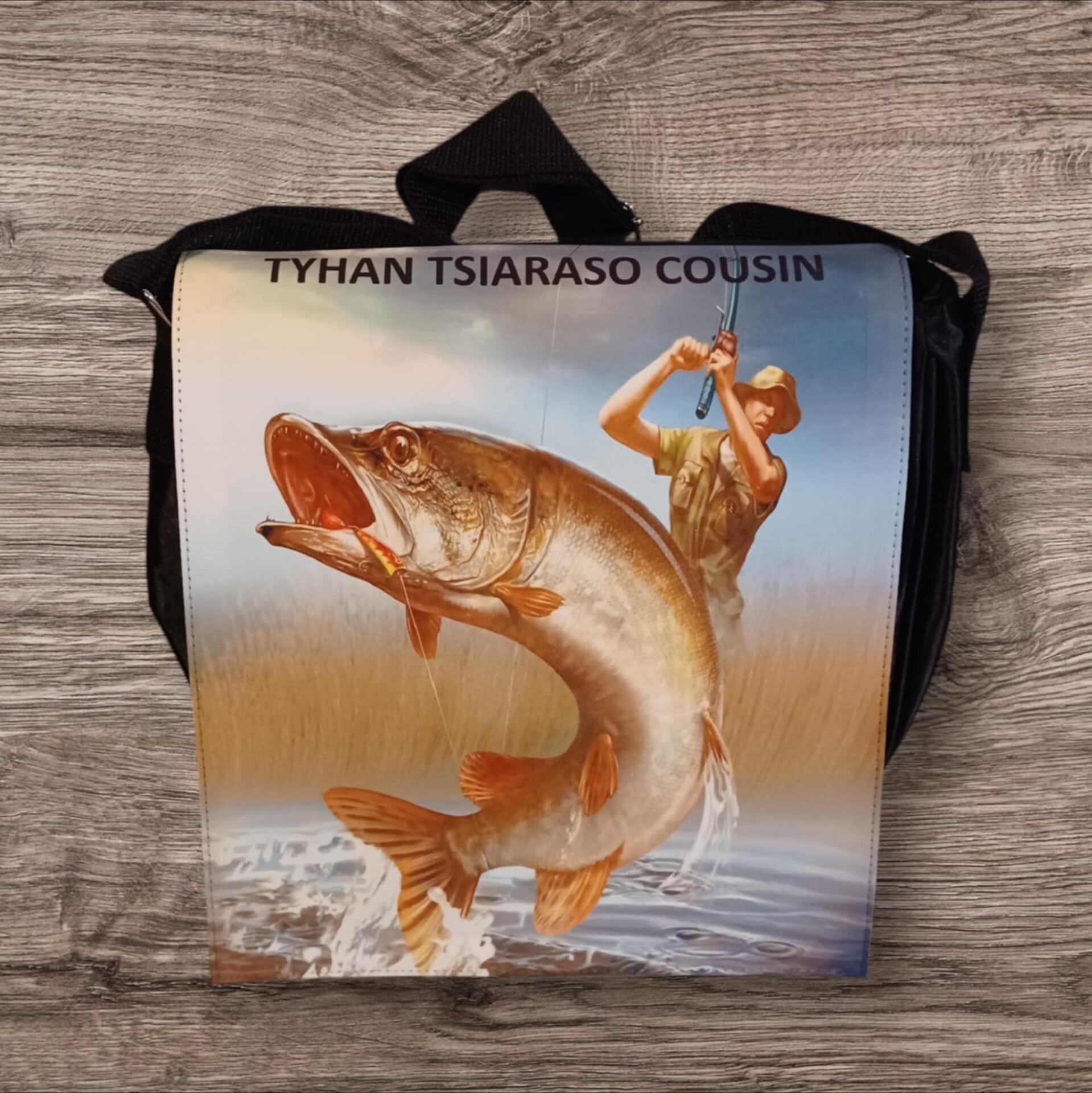 Sac bandoulière personnalisé - Modèle pêche carpe