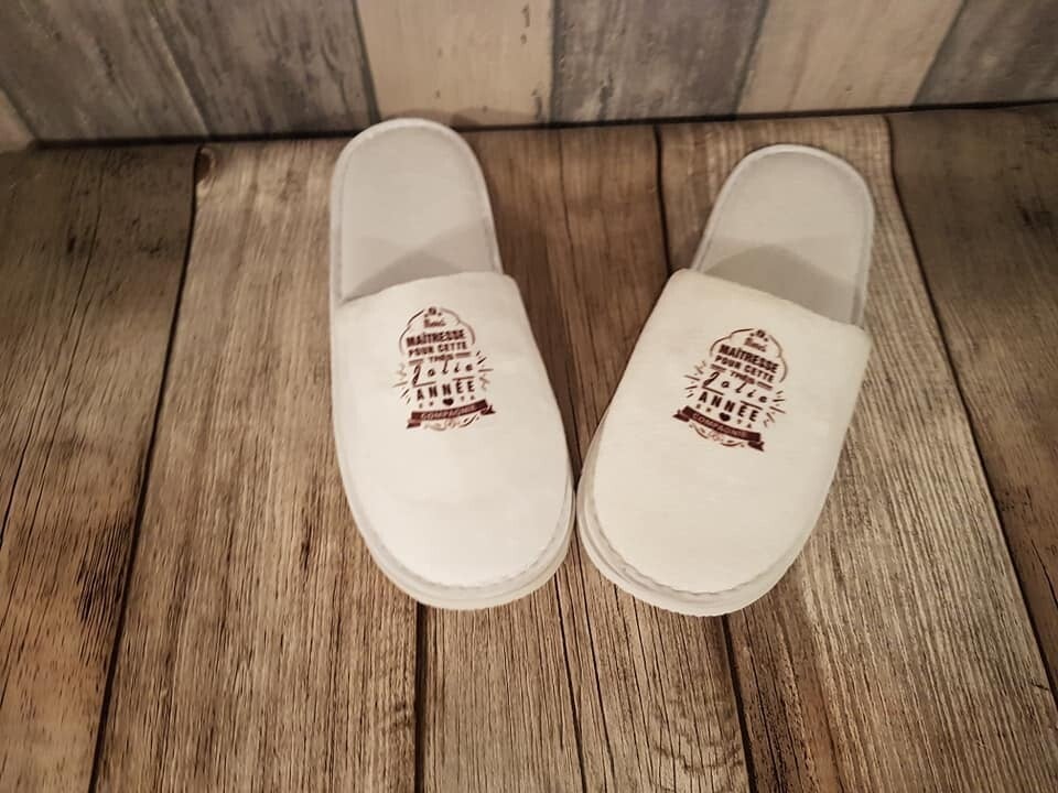 Chaussons personnalisé - Modèle "Merci maîtresse pour cette jolie année en ta compagnie"