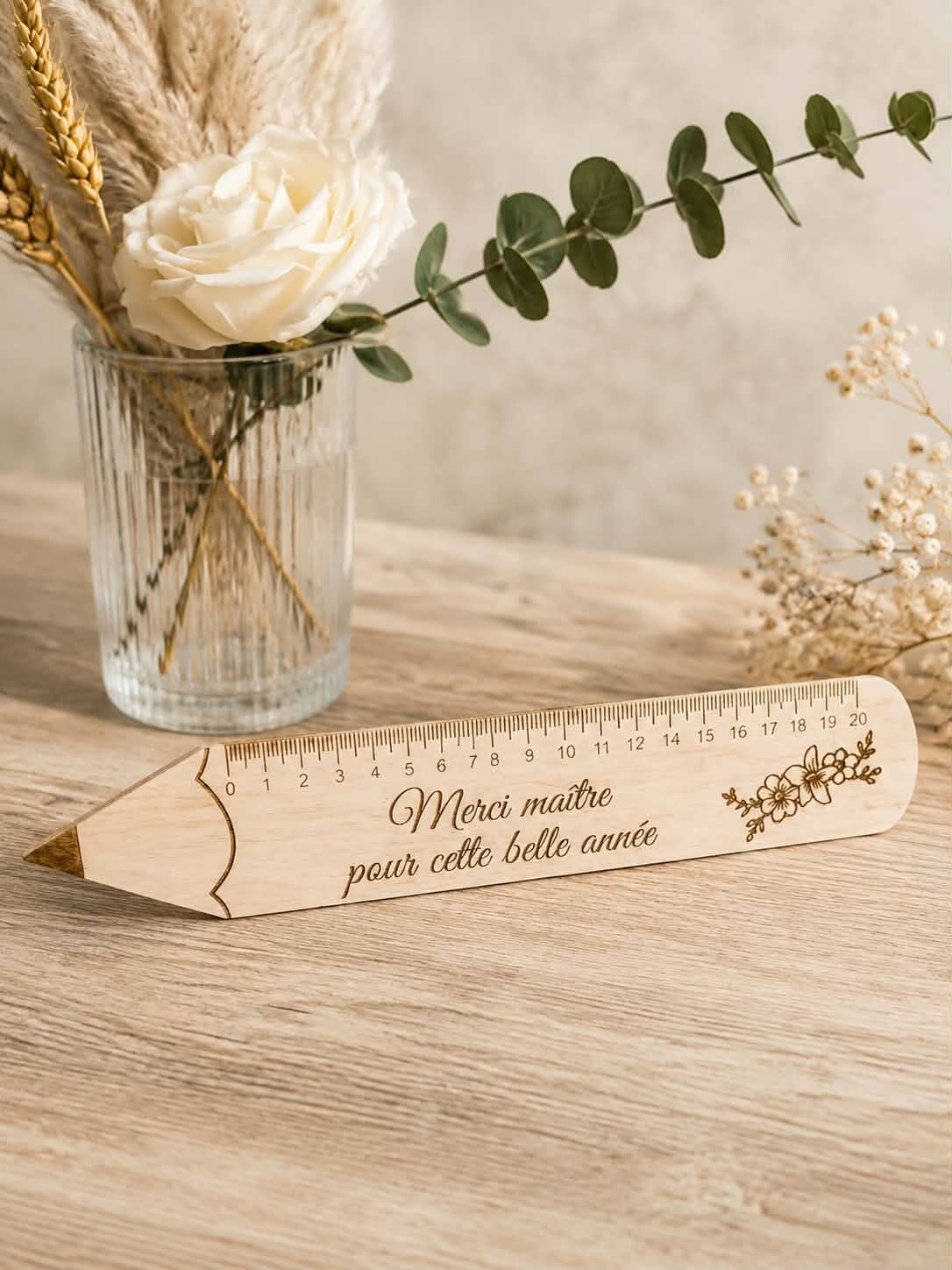 Règle crayon en bois personnalisée - Modèle fleural