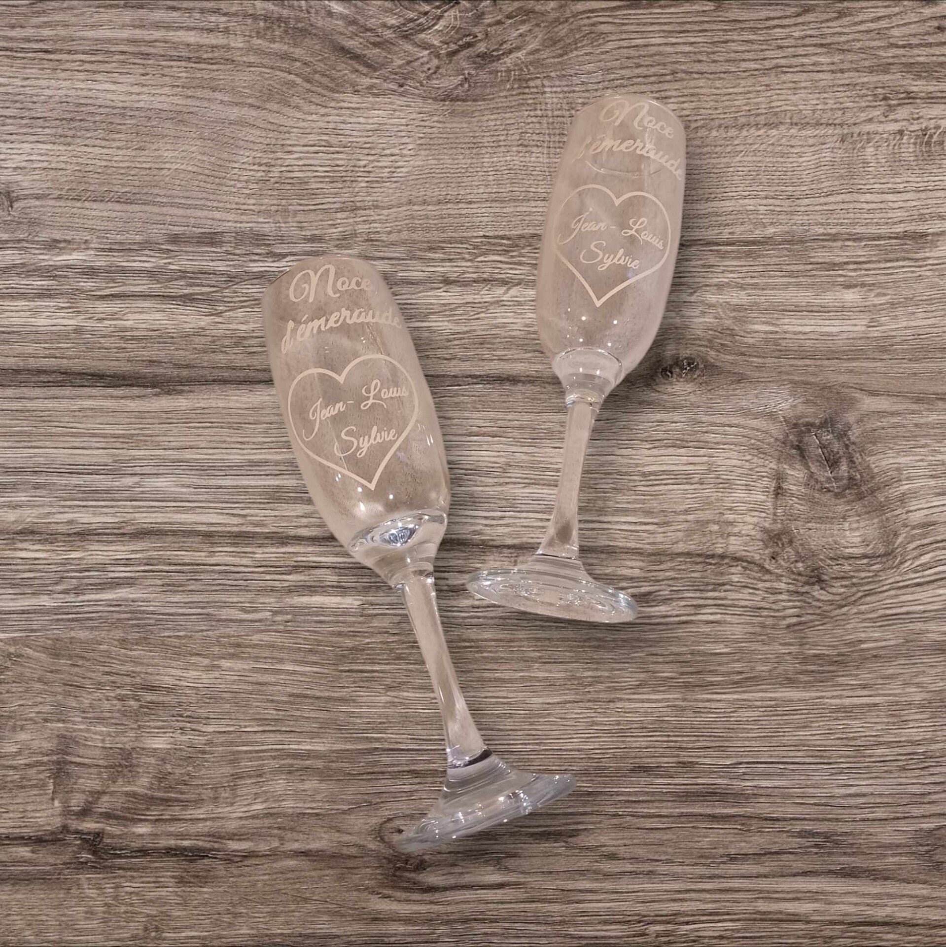 Flûte à champagne personnalisée vinyle adhésif - Modèle cœur