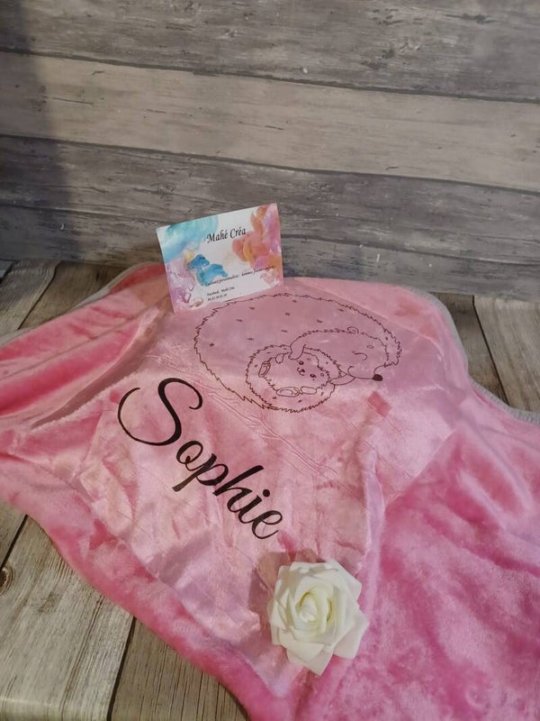 Couverture personnalisée - Modèle hérisson avec son bébé